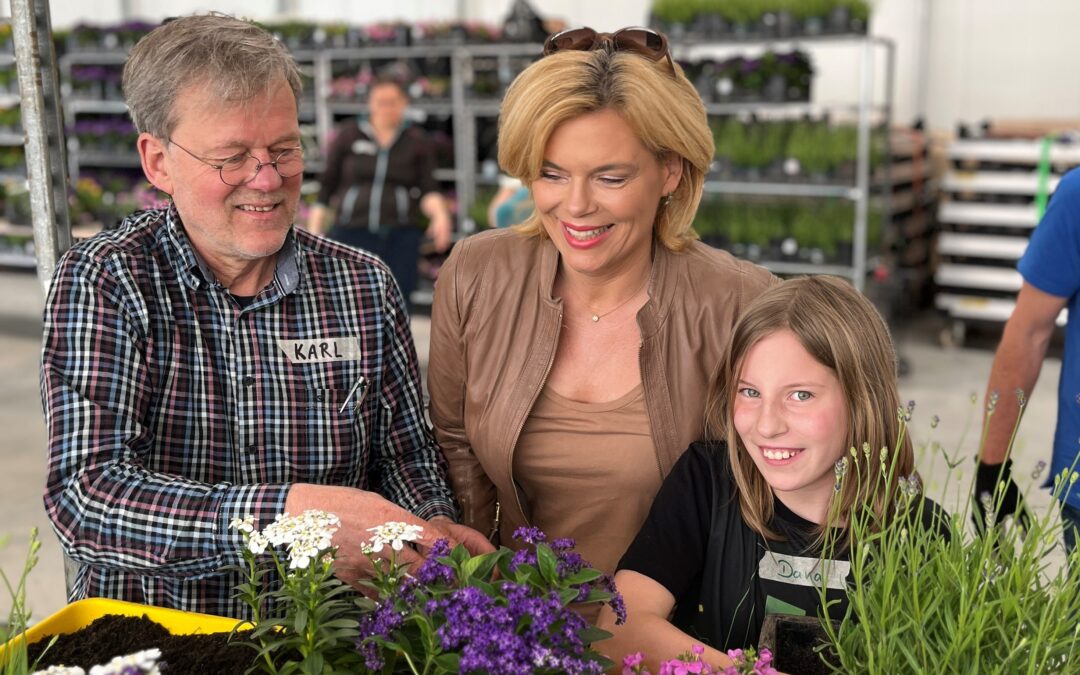 Pflanzaktion mit der Ellerbachschule